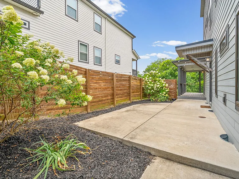 515 Wilcox St — Photo 41