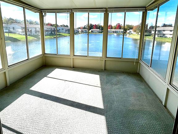 3rd image of 11397 Pebble Dr