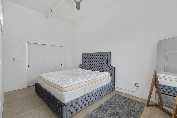 Rented by Modlin Group | media 27