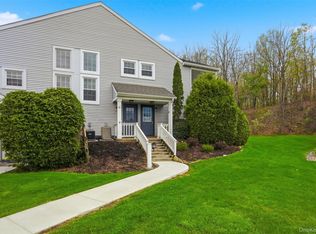 43 The Knls, Warwick, NY 10990