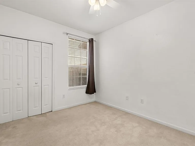 409 Hilgard Cv #106 — Photo 15