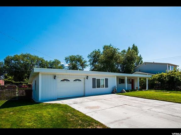 3rd image of 10381 S Zinnia Way