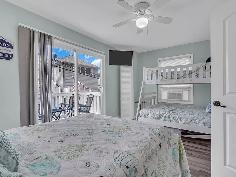 227 Bay Ter — Photo 23