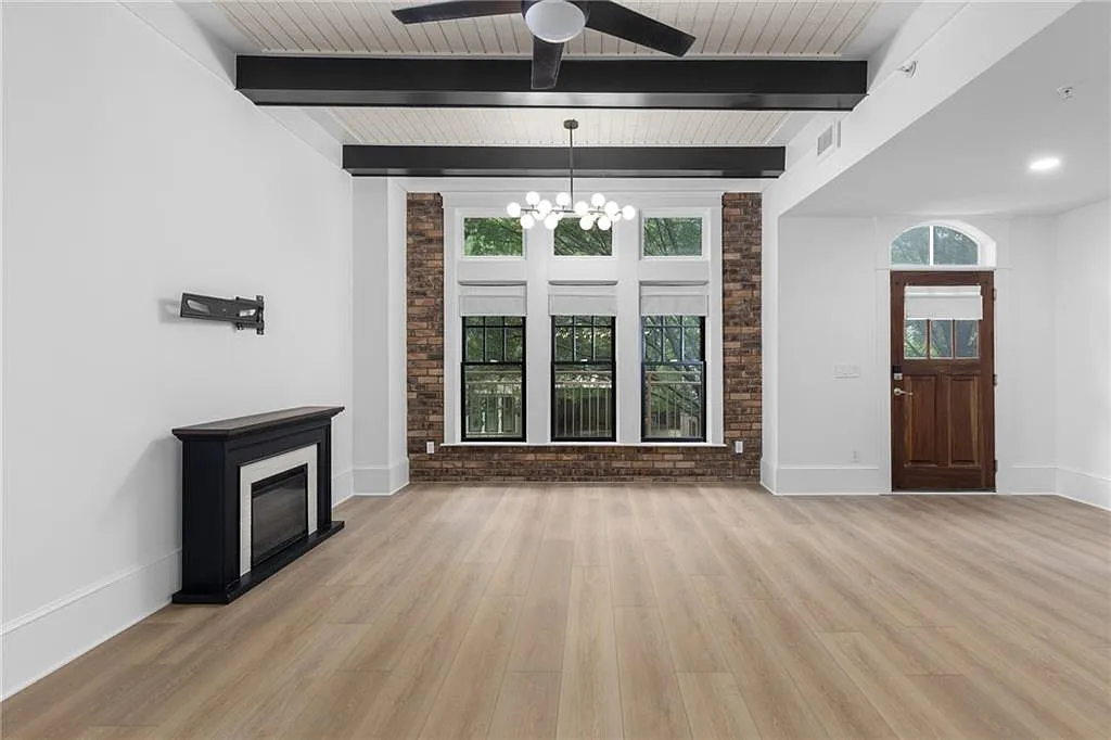 1 bed, 1.5 bath, 1074 sqft, $2,700 — Photo 4
