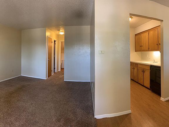2nd image of 124 Columbia Ln #10670990
