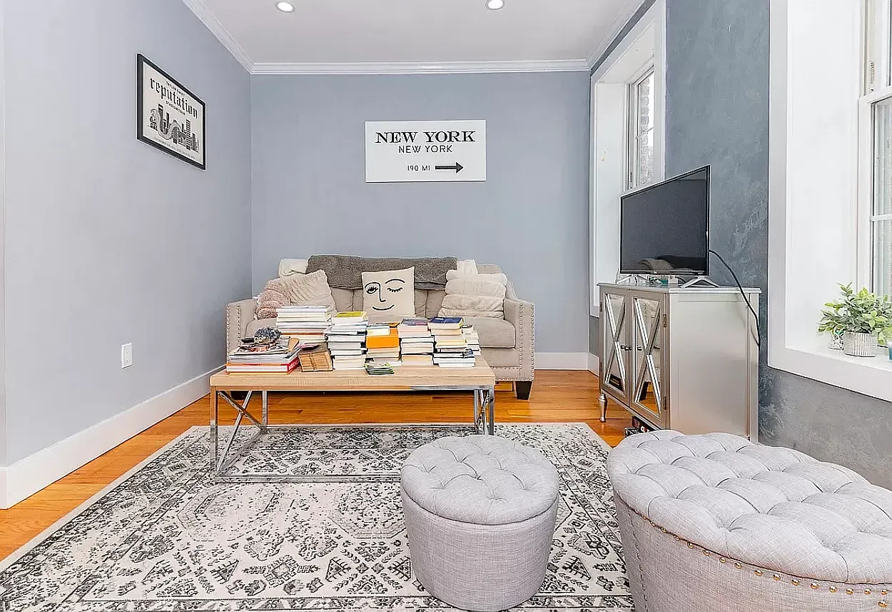 104 Seigel Street — Photo 4