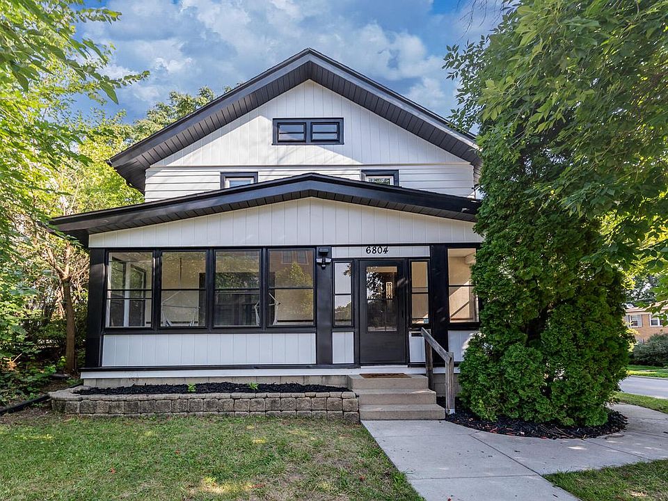 1st image of 6804 Maple TERRACE