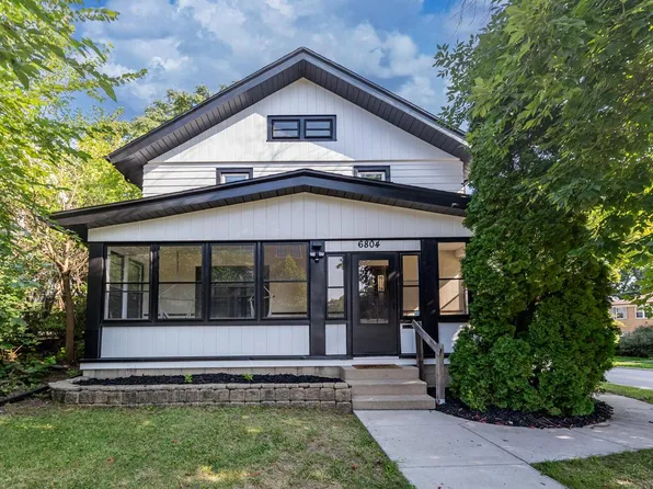 6804 Maple TERRACE, Wauwatosa, WI 53213