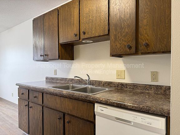 5th image of 1502 21st Ave S APT 308