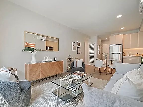 5th image of 15310 88th Ave #210