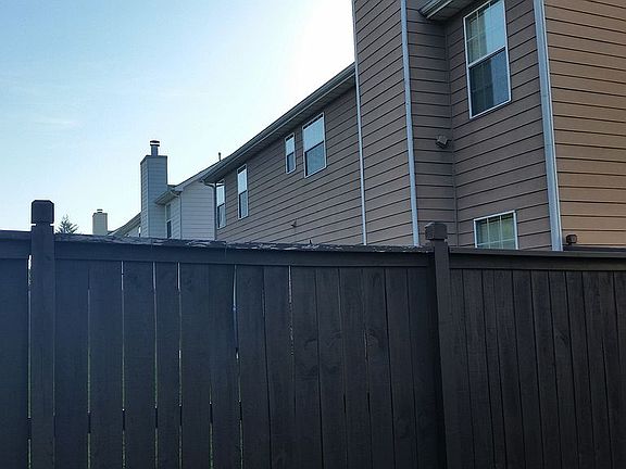 Back View Along Prvt Fence