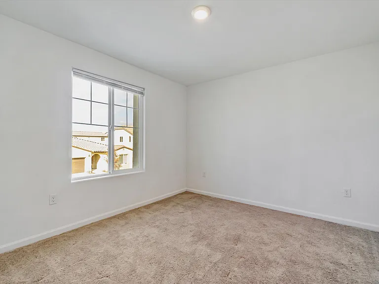 5319 Hames Valley Ln — Photo 38