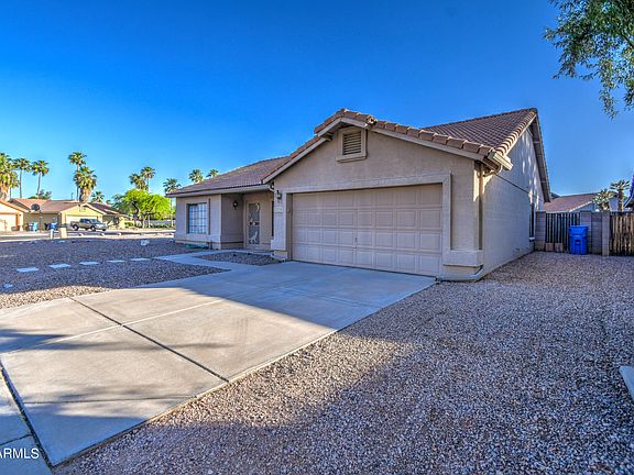 2nd image of 1255 E SAN ANGELO Avenue