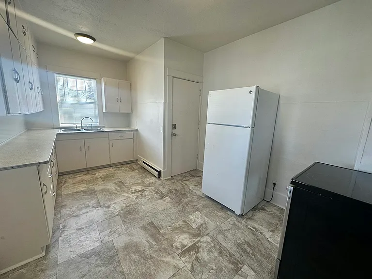 811 Saint James St #2 — Photo 2