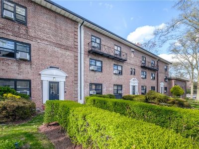 7 Manchester Road #B1, Eastchester, NY, 10709
