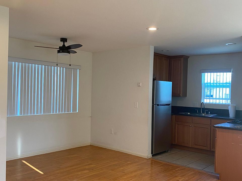 Living Kitchen Area