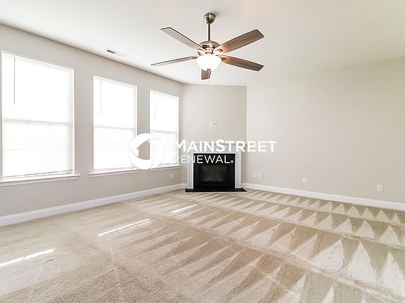 3rd image of 142 Needham Ln