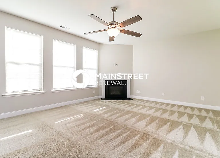 142 Needham Ln — Photo 3