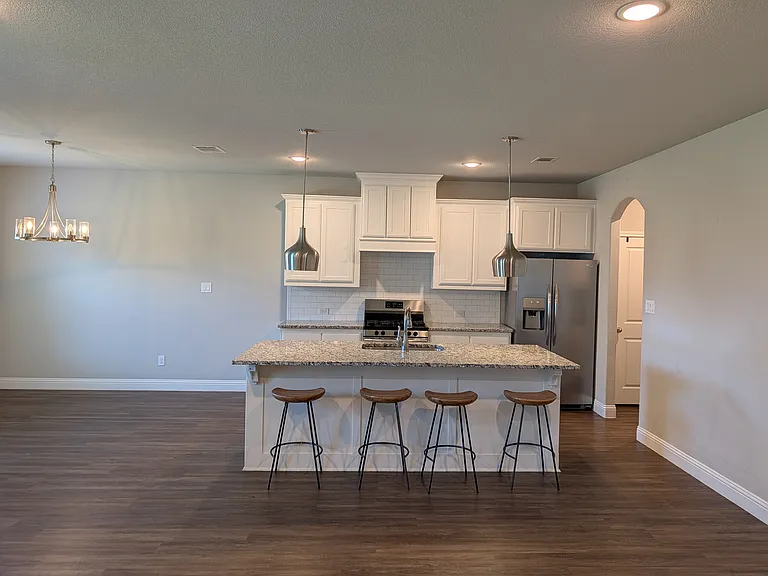 6320 Battle Mountain Trl — Photo 2