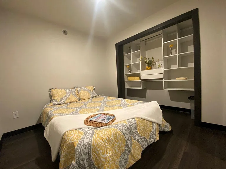 502 Main Apartments — Photo 15