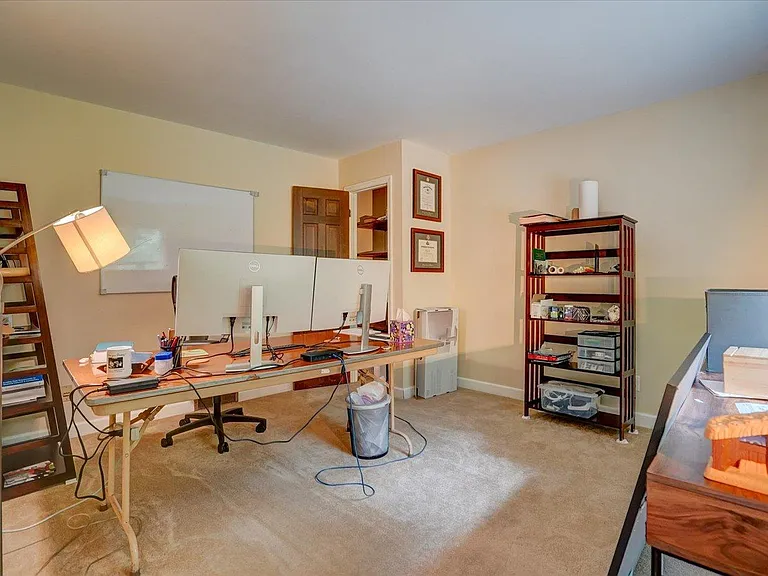 210 Shiloh Dr — Photo 18