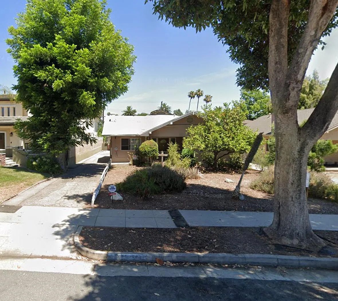 38 S Parkwood Ave - 38 S. Parkwood — Photo 4