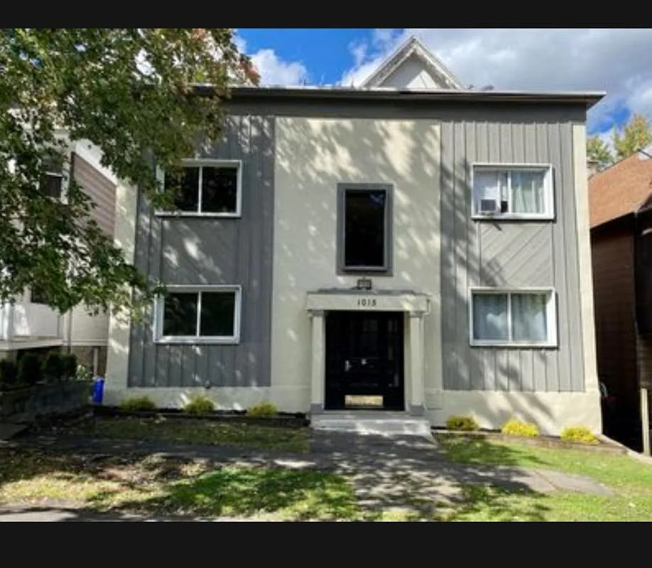 Clay Ave — Photo 1