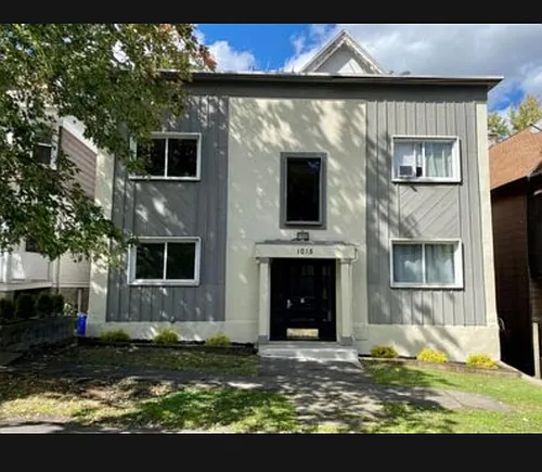 1015 Clay Ave #1 Photo 1