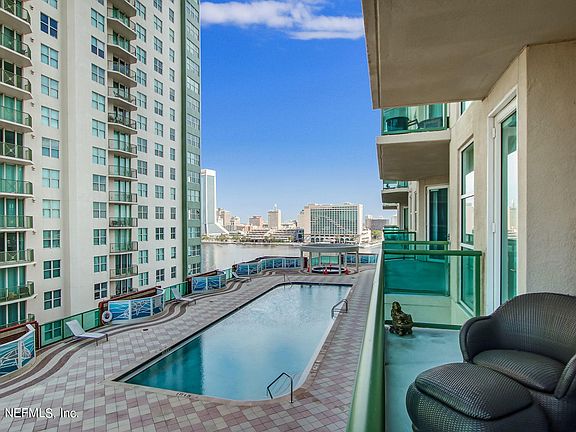 2nd image of 1431 Riverplace Blvd APT 1002