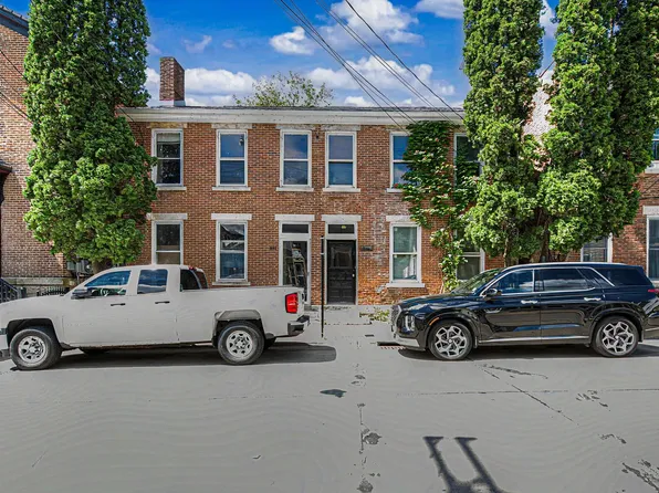 310 Franklin St, Galena, IL 61036