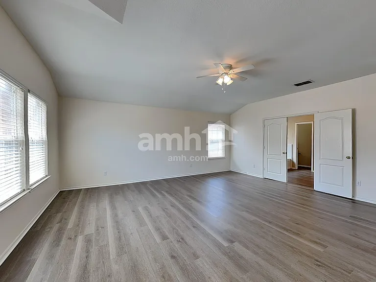 23007 Airedale Ln — Photo 12