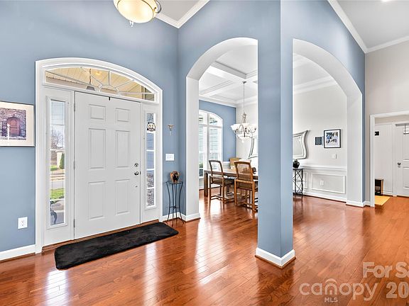 3rd image of 991 Brookdale Ln #432