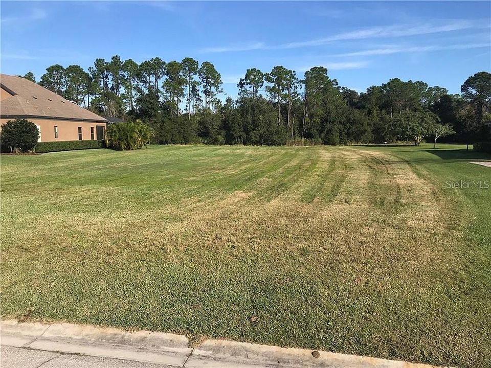 2nd image of 15418 Mulholland Rd
