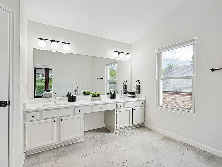 6872 Greenleaf Dr — Photo 27