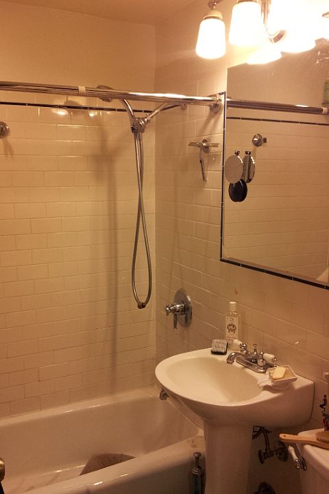 1st image of 320 W 19th St APT 3D