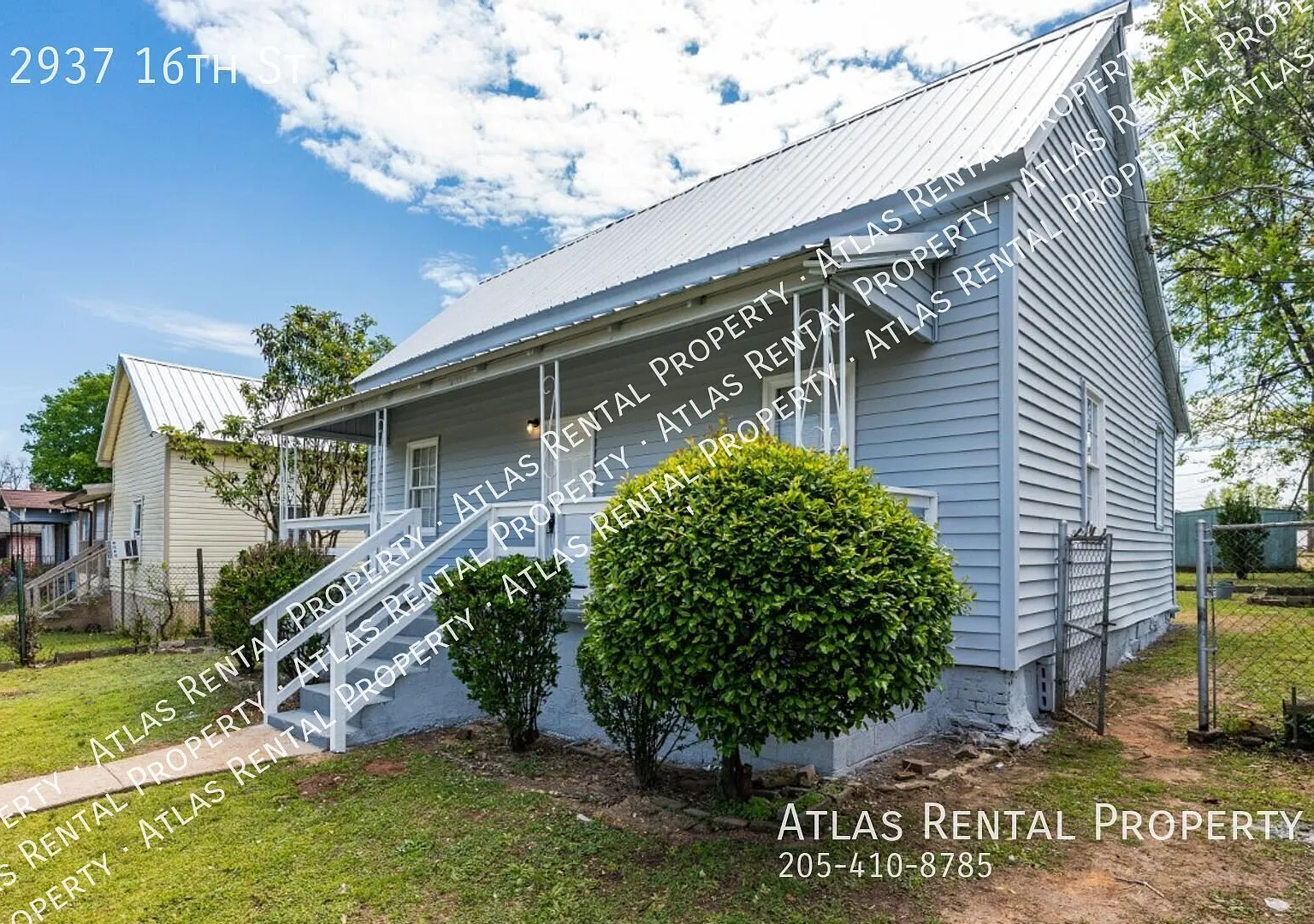 3 bed, 1.0 bath, 924 sqft, $1,045 — Photo 2