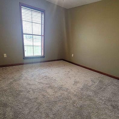 5th image of 1818 Garland Dr #A