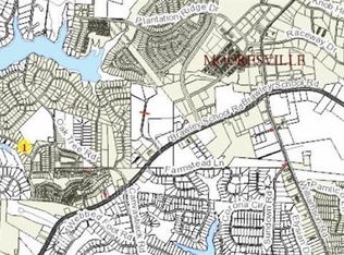 573 Oak Tree Rd #10, Mooresville, NC 28117