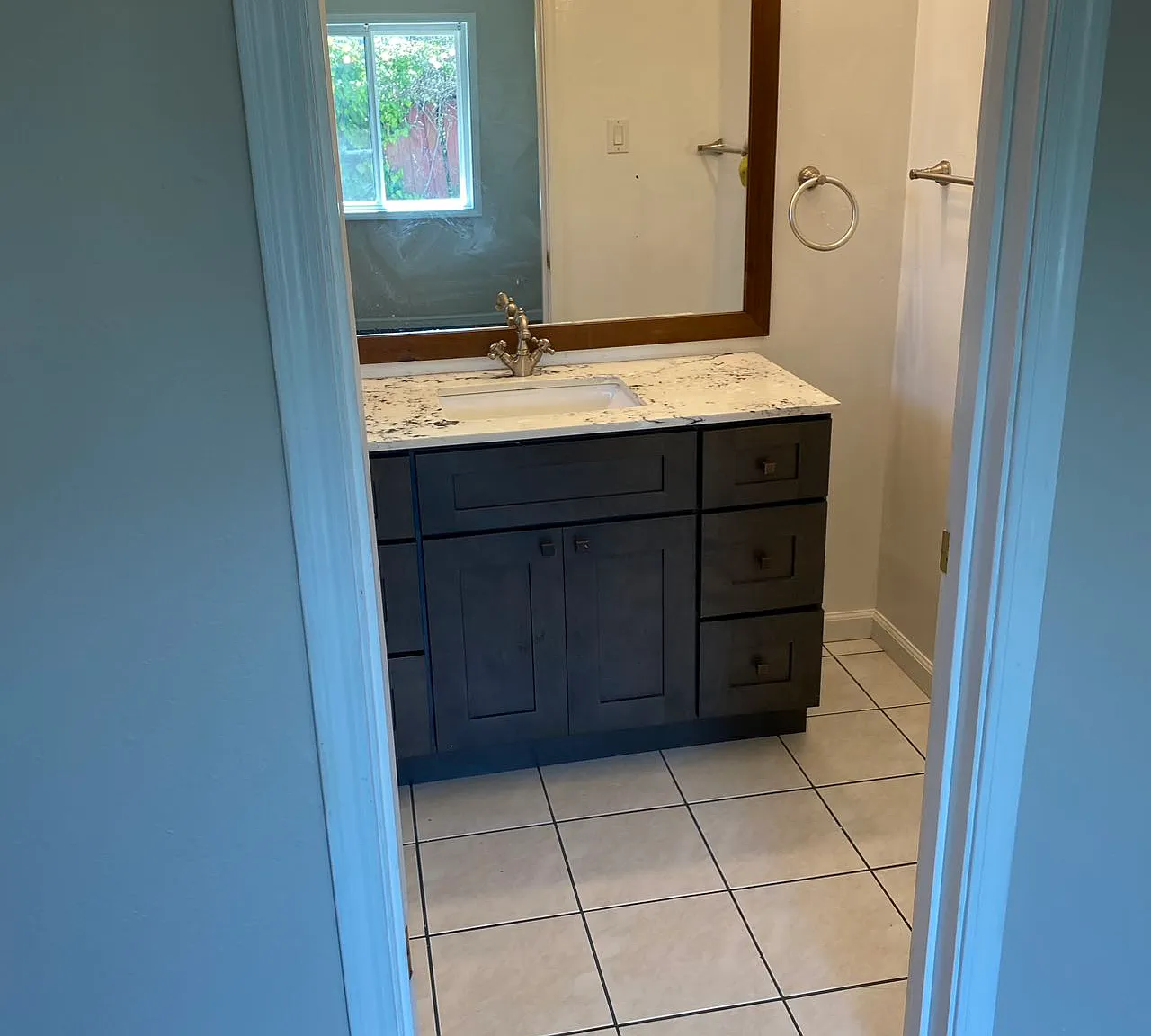 4 bed, 1165 sqft, $3,200 — Photo 3