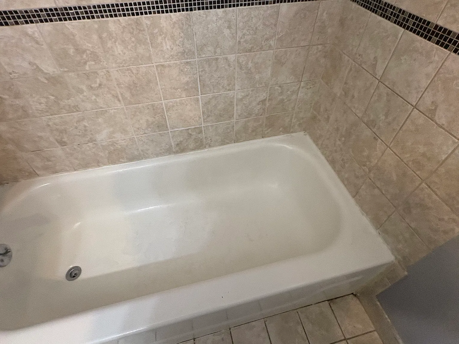 3 bed, 1610 sqft, $1,750 — Photo 2