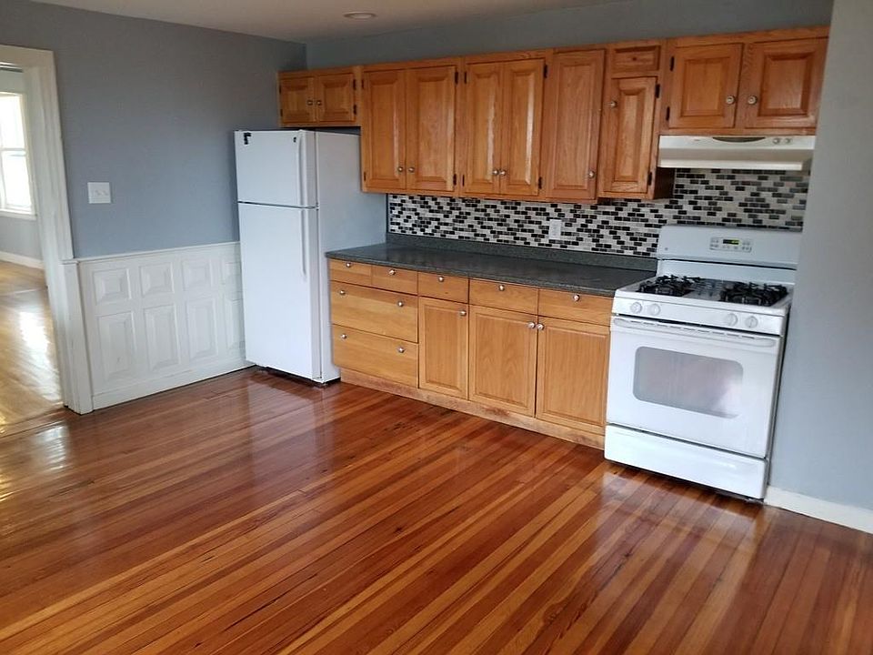 2nd image of 90 Church St #1