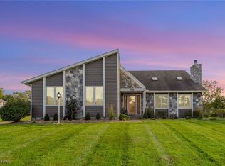 1388 Red Coach St SE, North Canton, OH 44720