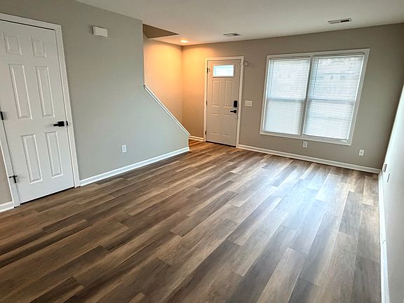 4th image of 1678 Shamrock Ct