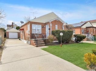 22710 113th Dr, Queens village, NY 11429