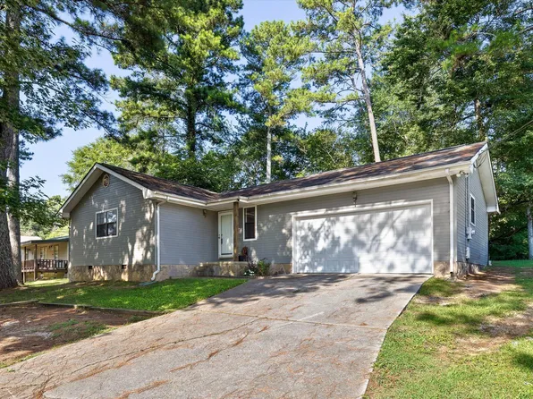 1884 Peavine Rd, Rock Spring, GA 30739