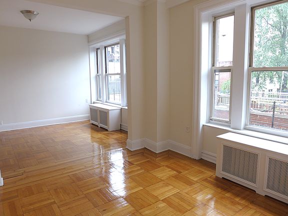 2nd image of 949 W End Ave APT 6C