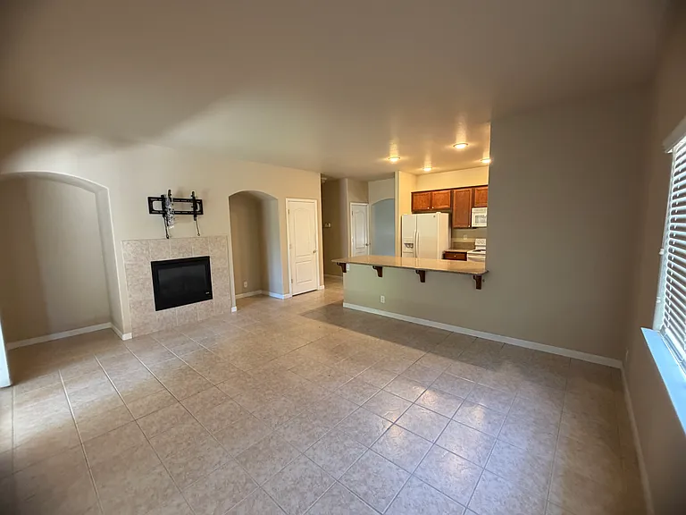 1550 Freeman Way — Photo 5