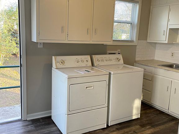 Washer & dryer in kitchen