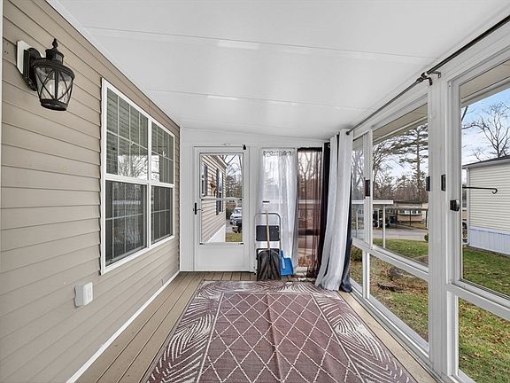 5th image of 18 Timber Ln