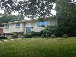 556 Newton St, Brookline, MA 02467